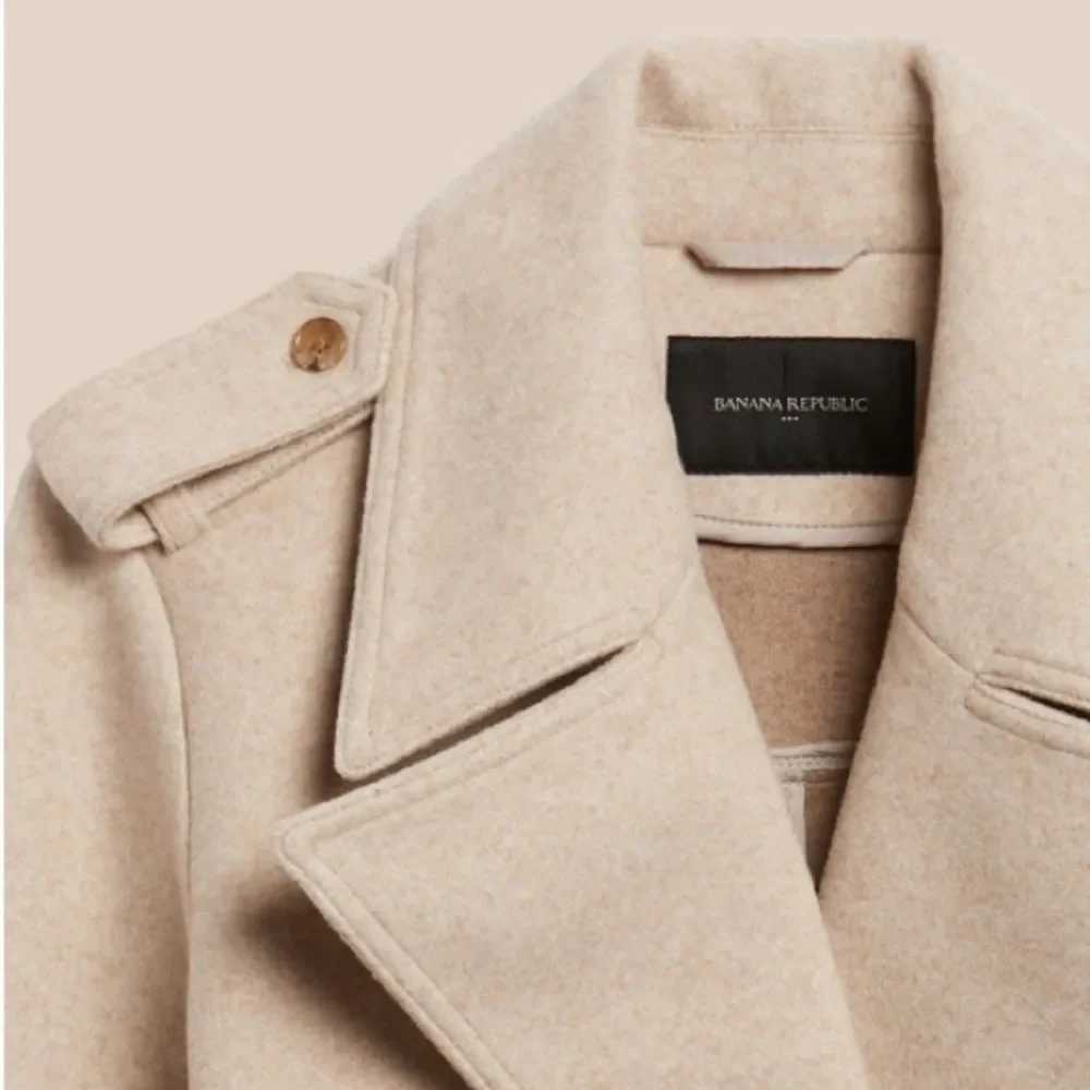 Banana Republic Belted Collar Jacket - Picture 9 of 16